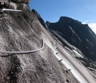  与专业人士一起探索铁拉达铁索 